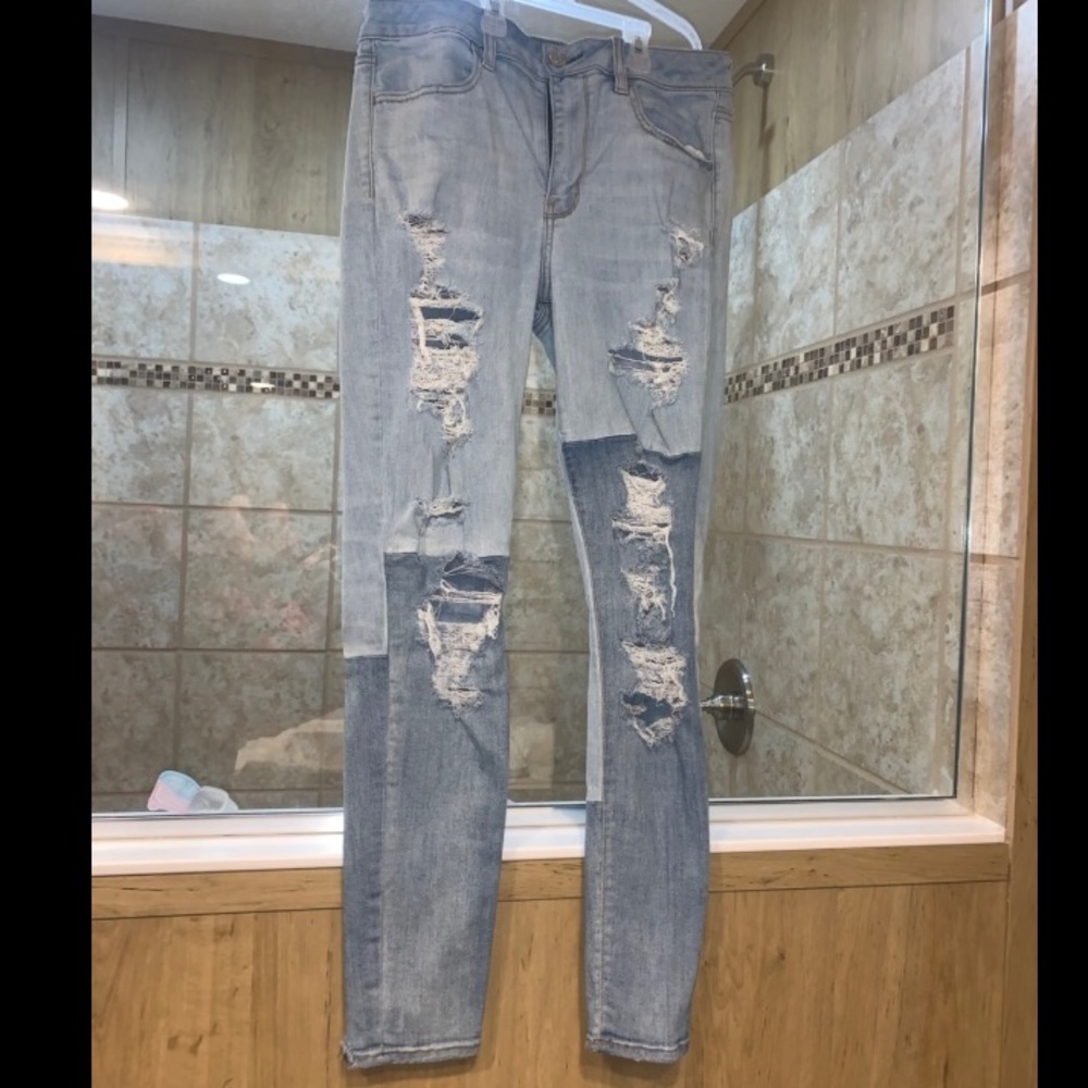 LIKE NEW SIZE 12 TWO-TONE AMERICAN EAGLE HI-RISE JEGGING JEANS